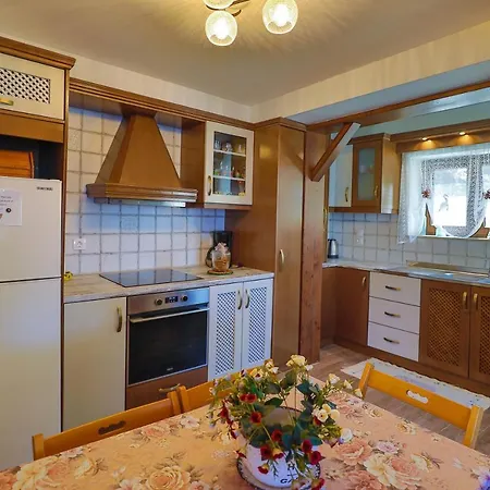 Elsa's House * Myrties